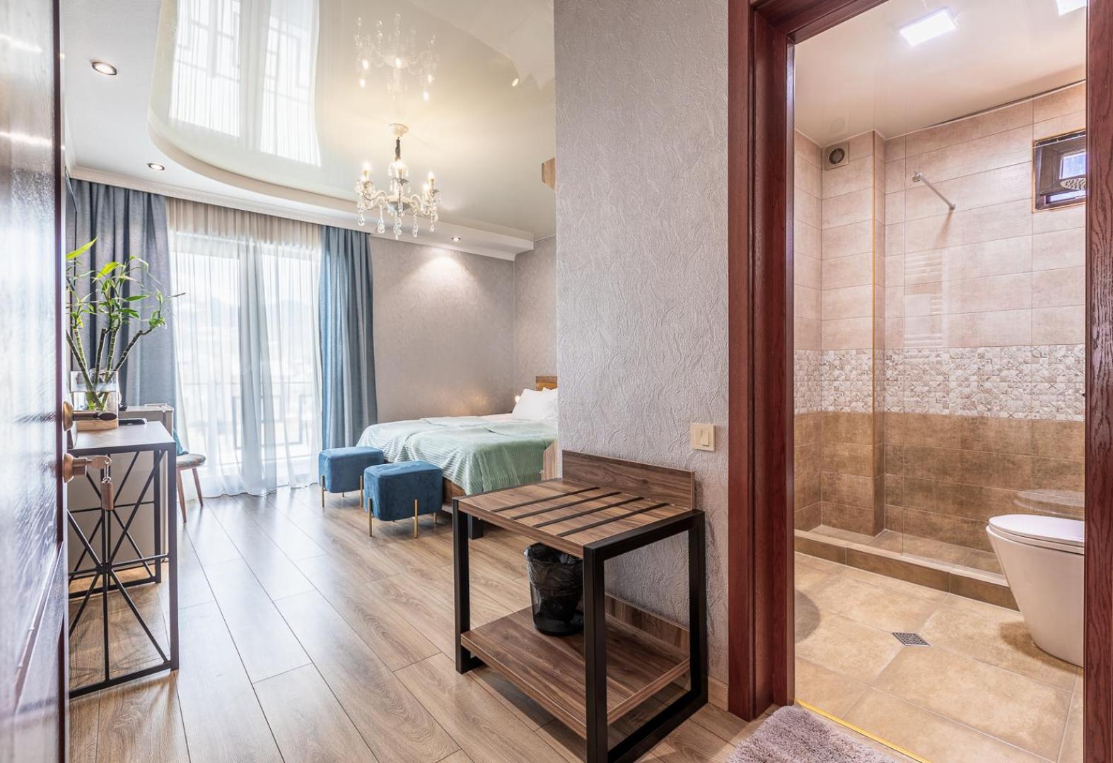 Hotel Gold Tower Mestia Bagian luar foto